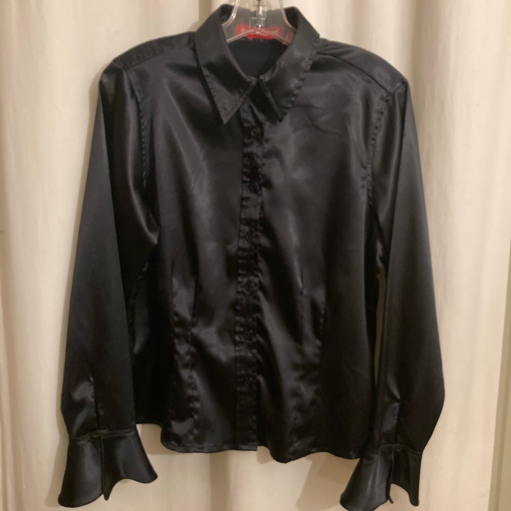 Silky Gloria Vanderbilt Top